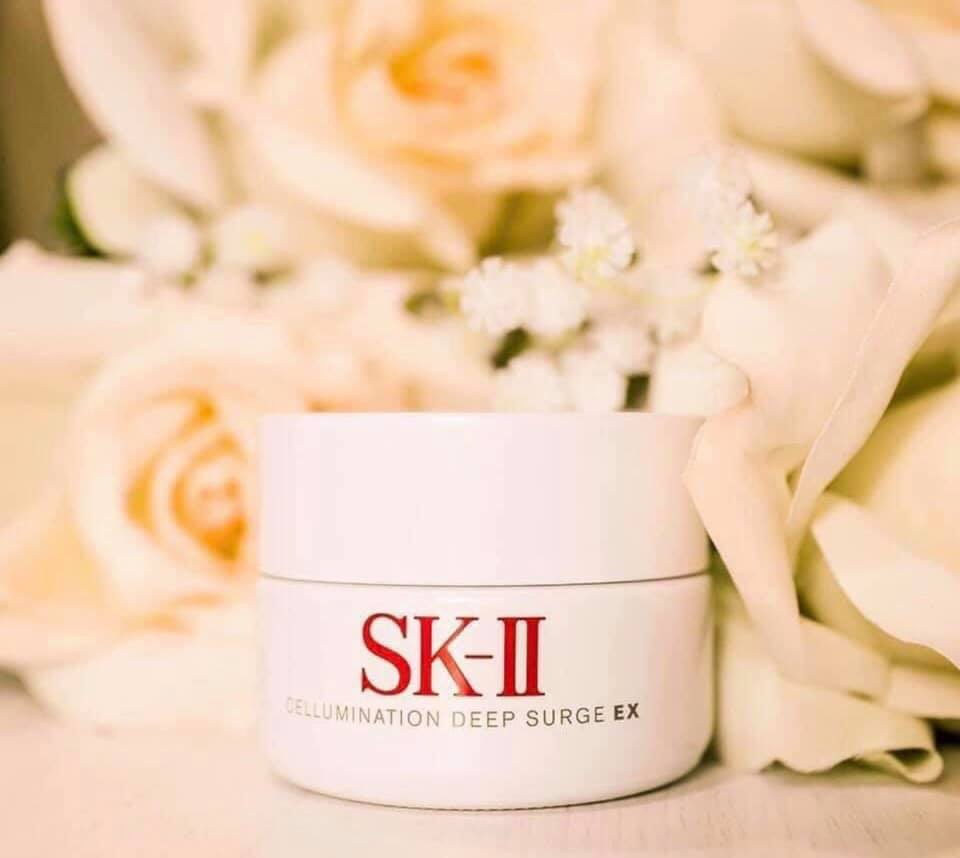 Kem dưỡng trắng da mặt cho da ngăm đen SK-II